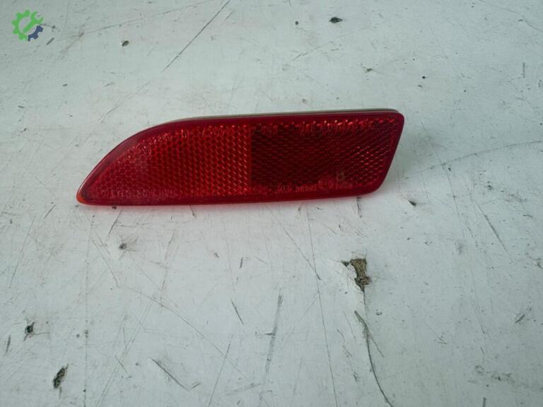 Toyota Corolla Tampon Reflektörü çıkma parça