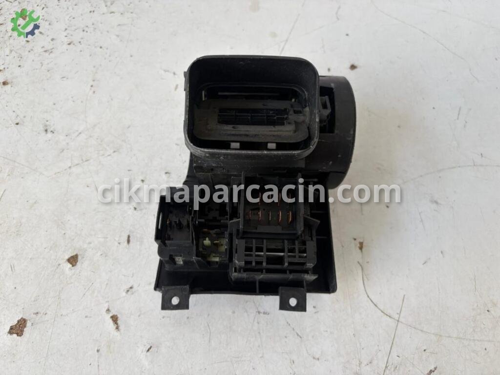 Opel Combo Far Anahtarı çıkma parça