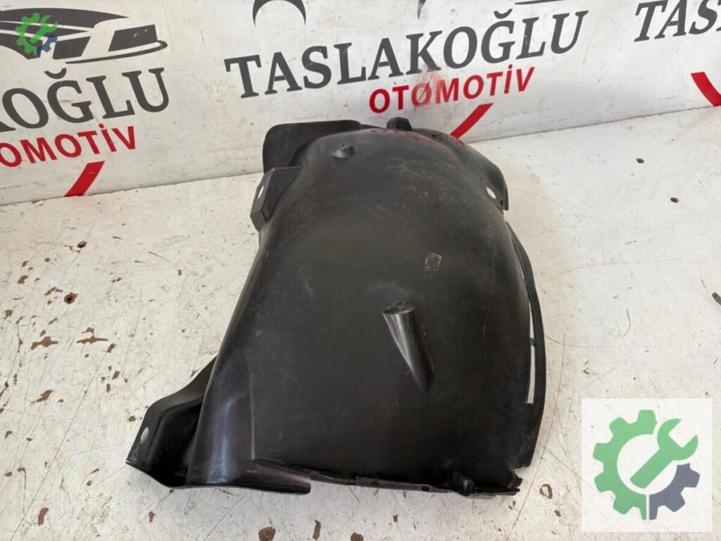 Renault Clio Davlumbaz çıkma parça