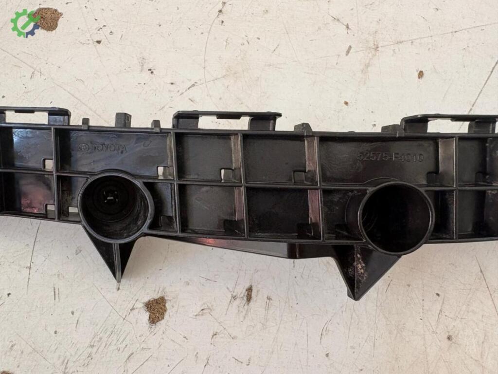 Toyota C-HR Tampon Braketi 52575F4010 çıkma parça