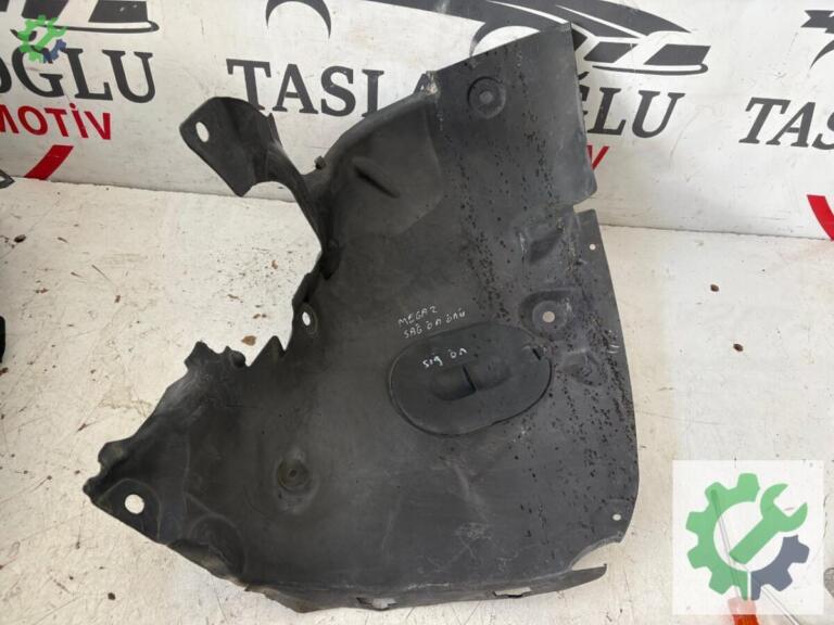 Renault Megane Davlumbaz çıkma parça