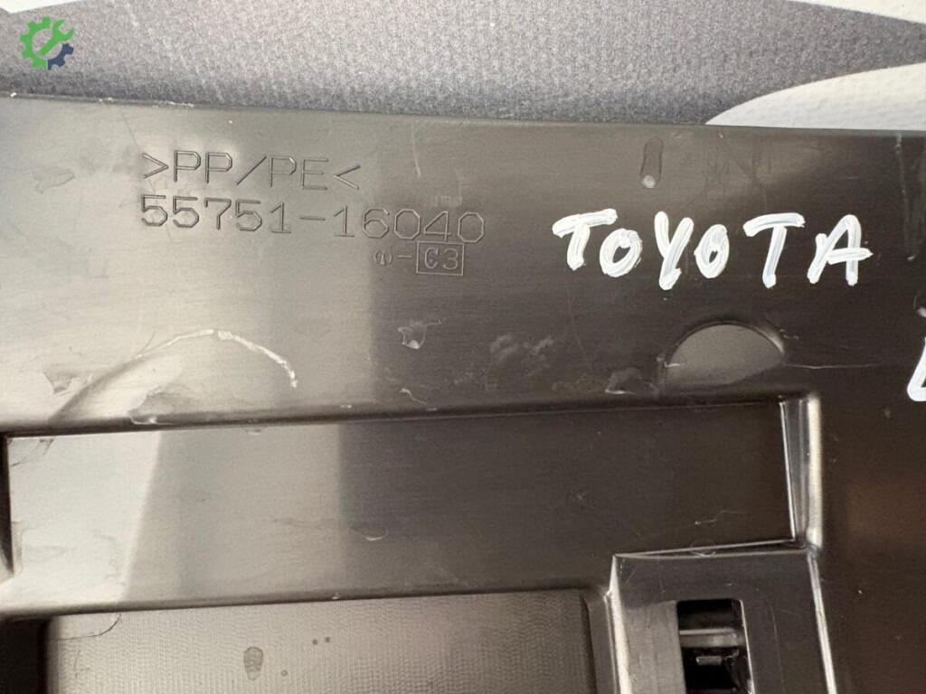 Toyota Corolla Ön Cam Izgarası 5570816170 çıkma parça