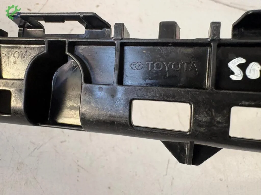 Toyota Corolla Tampon Braketi 5257602210 çıkma parça