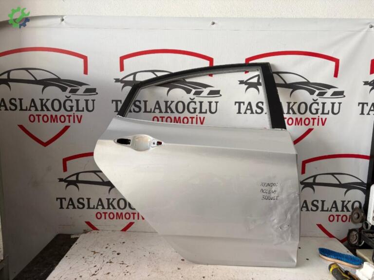 Hyundai Accent Blue Sağ Arka Kapı çıkma parça