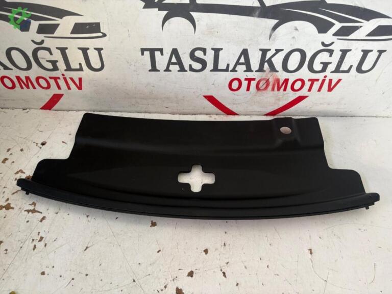 BYD Atto 3 Bakalitler çıkma parça