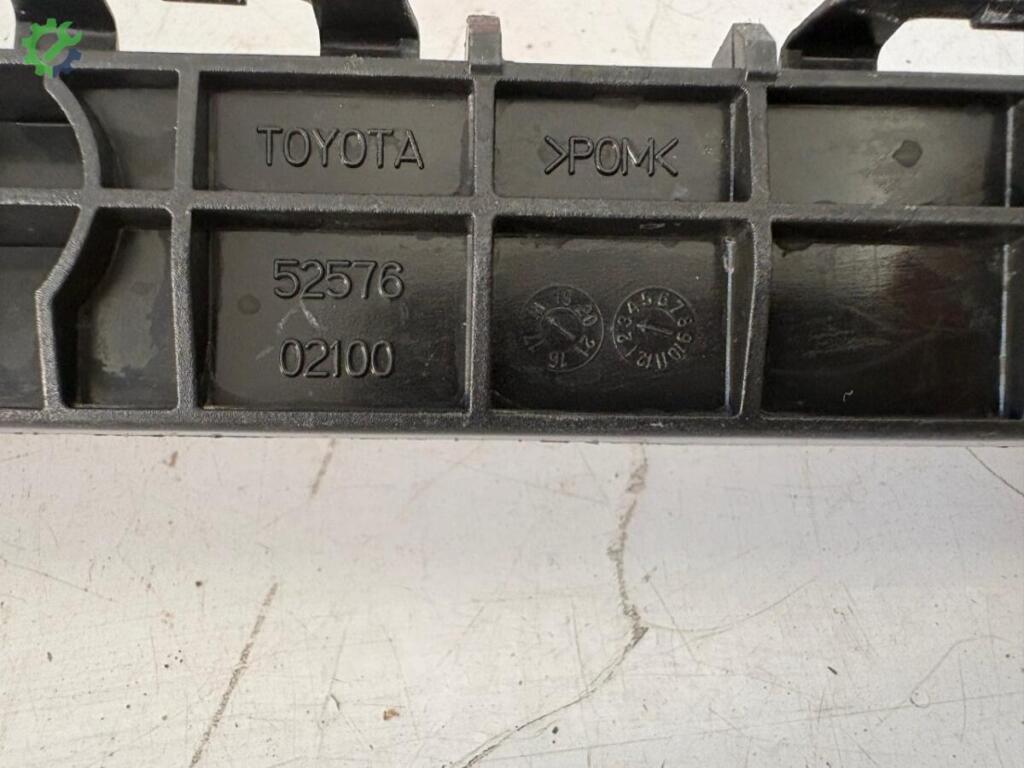 Toyota Auris Tampon Braketi 5257602100 çıkma parça