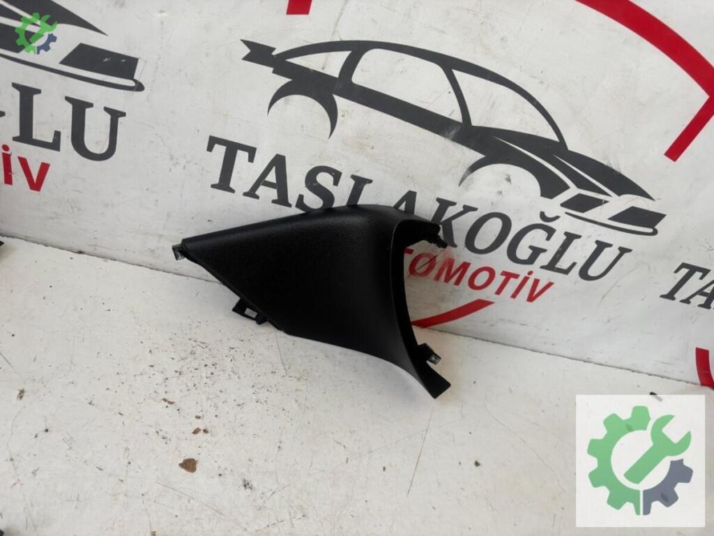 Renault Megane Konsol 689204472R çıkma parça