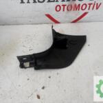 VOLKSWAGEN PASSAT B8 SAĞ ÖN KABI DİREK BAKALİTİ
