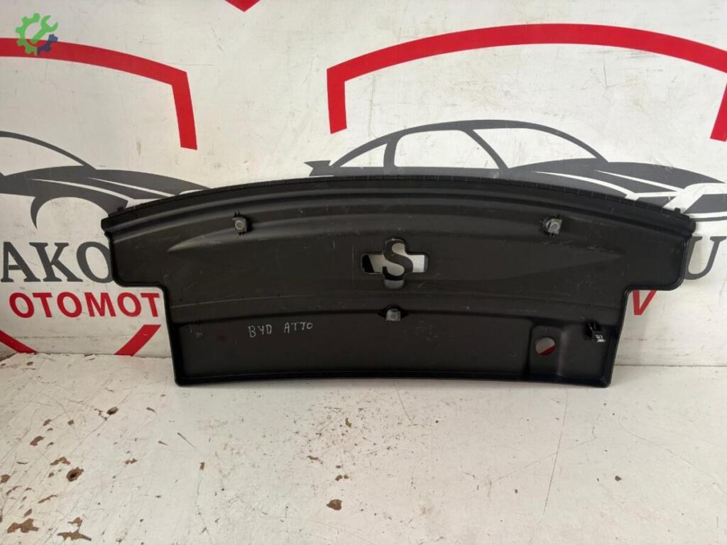 BYD Atto 3 Bakalitler çıkma parça