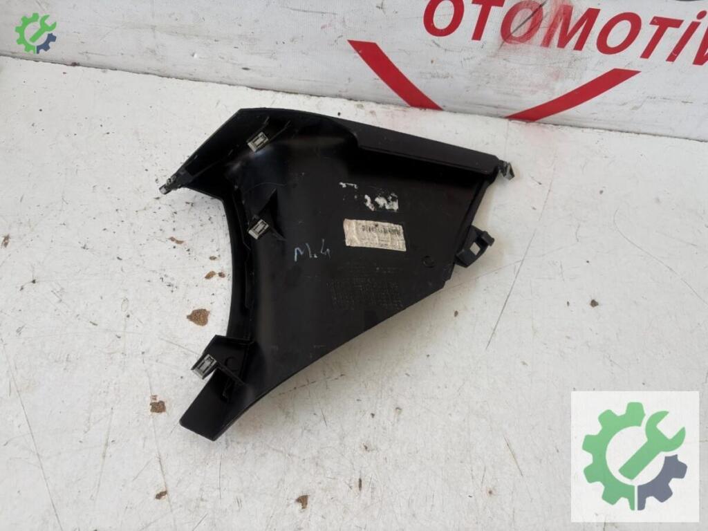 Renault Megane Konsol 689204472R çıkma parça