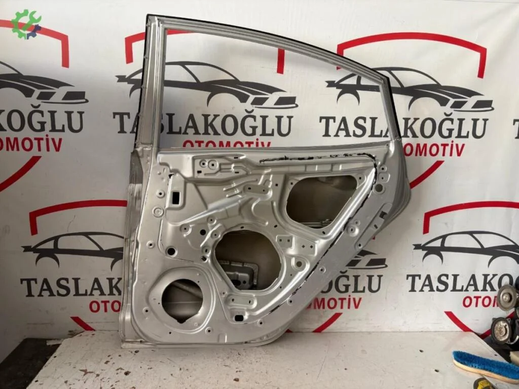 Hyundai Accent Blue Sağ Arka Kapı çıkma parça