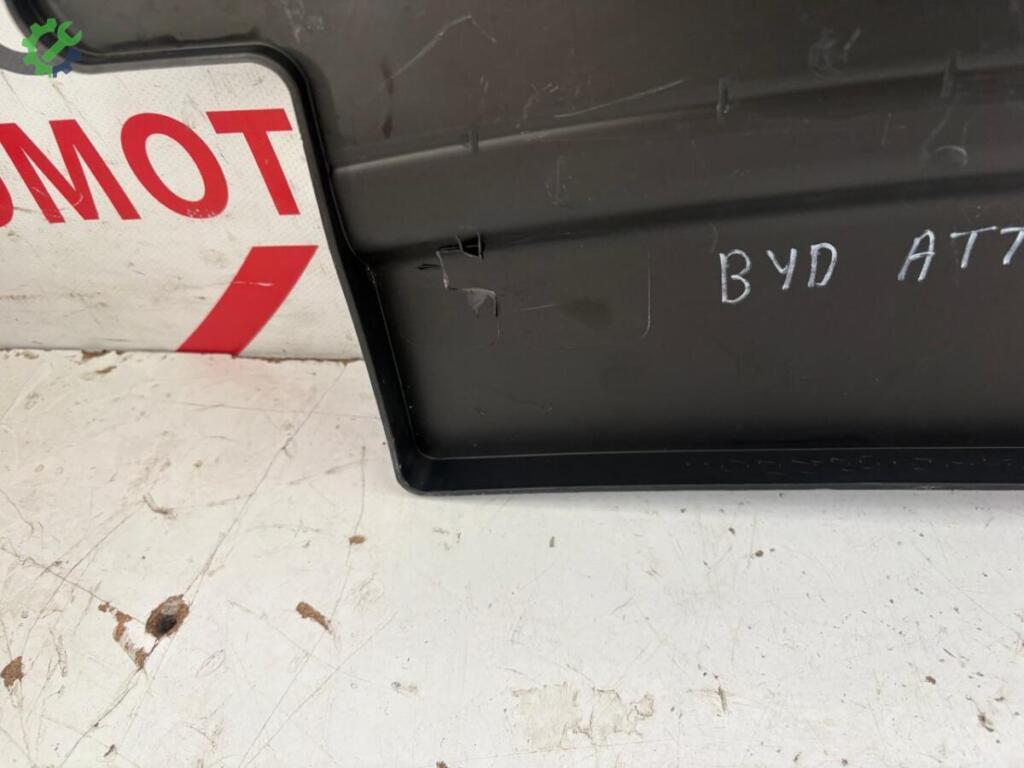 BYD Atto 3 Bakalitler çıkma parça