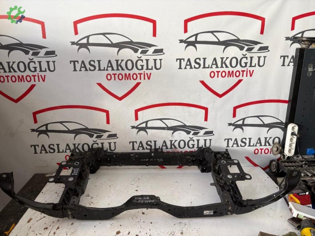 Honda Civic Ön Panel çıkma parça