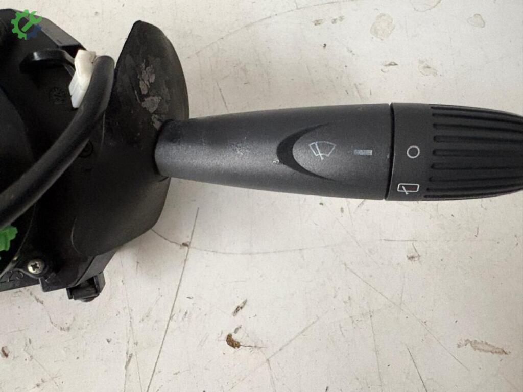 Fiat Palio Silecek Kolu çıkma parça
