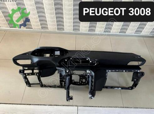 Peugeot 3008 Ön Torpido çıkma parça