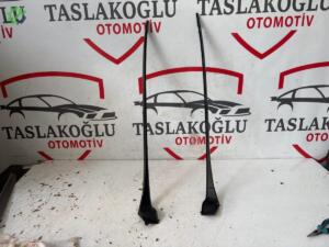 TOYOTA C-HR ÖN CAM KENAR ÇITALARI ADET FİYATI