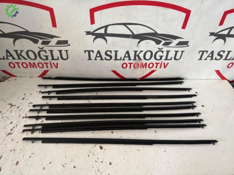 Toyota RAV4 Fitil çıkma parça