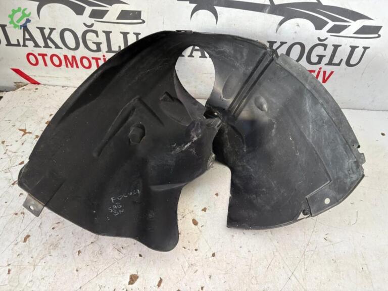 Ford Focus Ön Davlumbaz çıkma parça