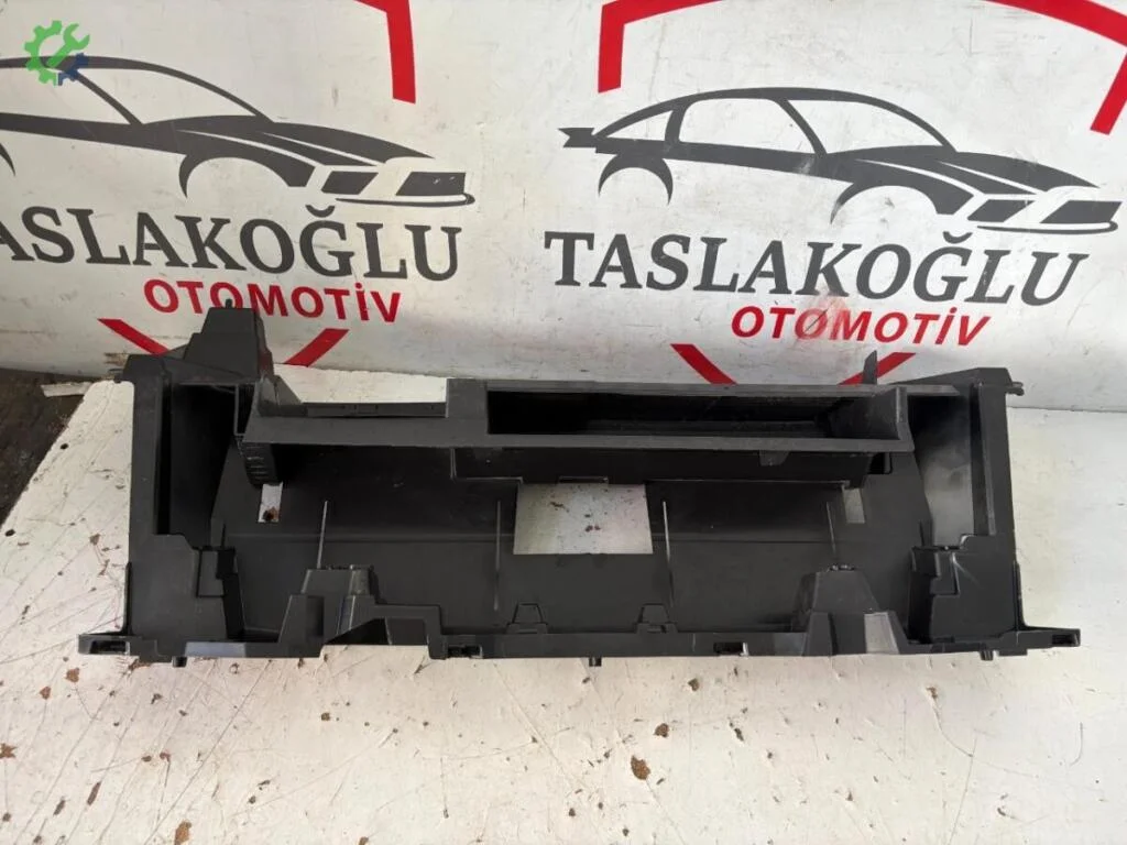 Peugeot Rifter Ön Panel 9855971880 çıkma parça