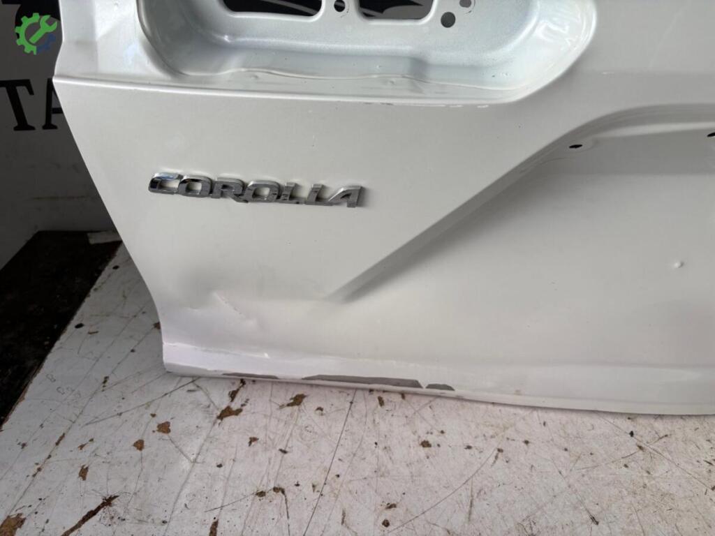 Toyota Corolla Cross Bagaj Kapağı çıkma parça