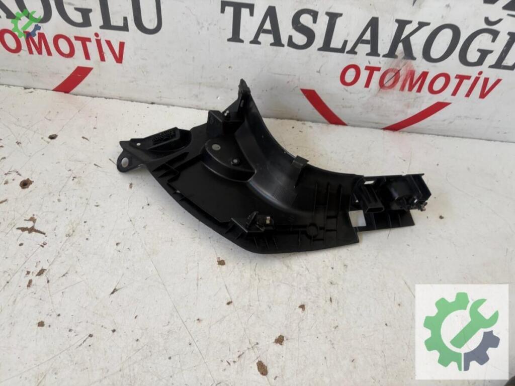 Renault Megane İç Trim 768377074R çıkma parça