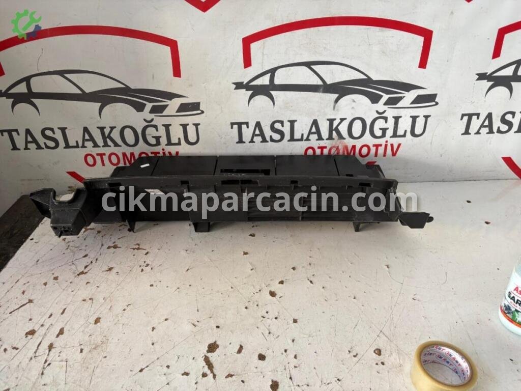 Peugeot Rifter Ön Panel 9855971880 çıkma parça