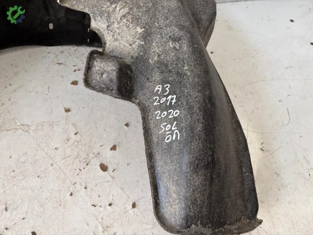 Audi A3 Ön Davlumbaz çıkma parça