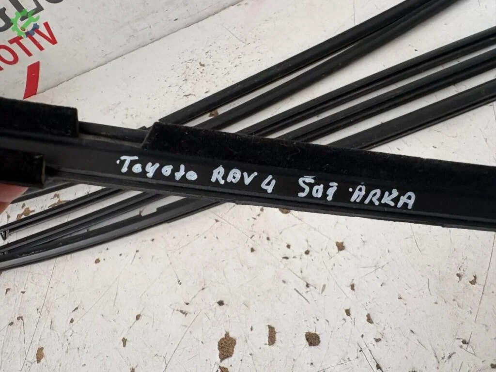 Toyota RAV4 Fitil çıkma parça