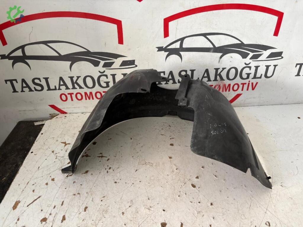Ford Focus Ön Davlumbaz çıkma parça
