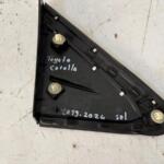 TOYOTA COROLLA SOL AYNA ÜÇGEN BAKALİTİ