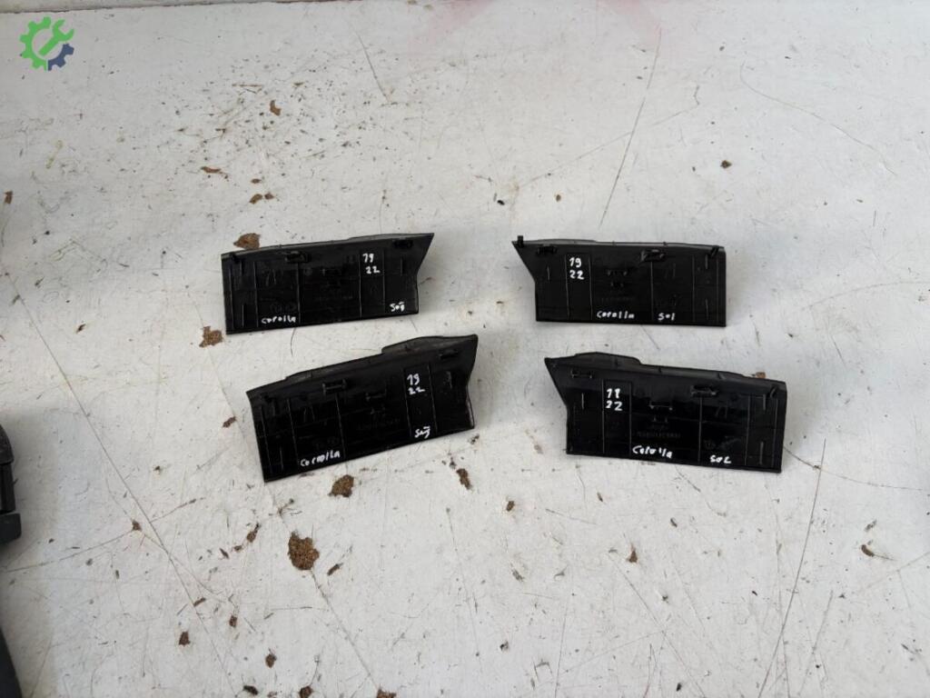 Toyota Corolla Arka Stop çıkma parça