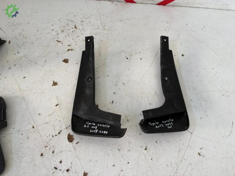 Toyota Corolla Paçalık / Tozluk çıkma parça