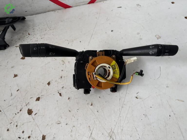 Fiat Fiorino Silecek Kolu çıkma parça