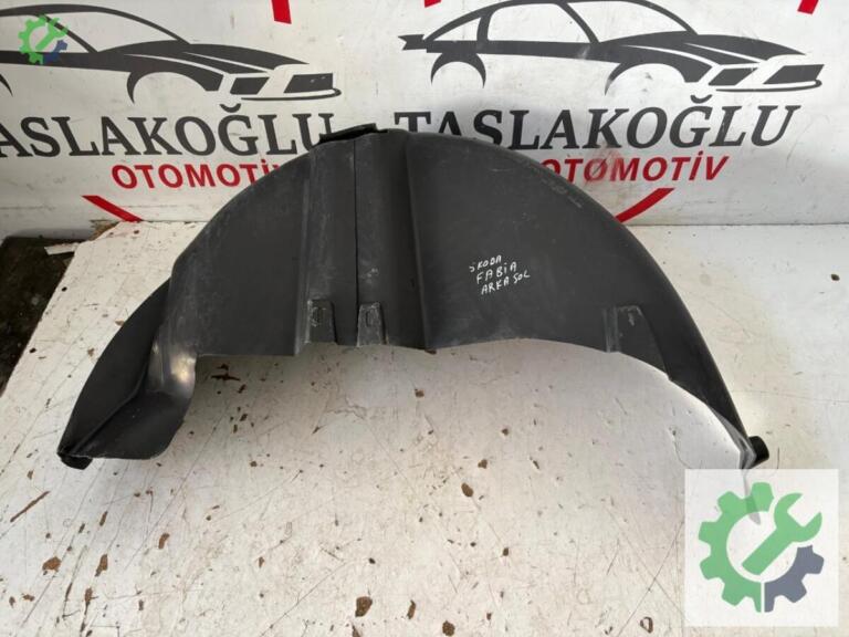 Skoda Fabia Davlumbaz çıkma parça
