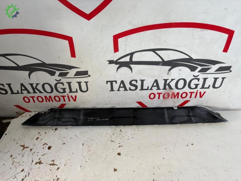 Toyota Corolla Arka Tampon 5215116110 çıkma parça