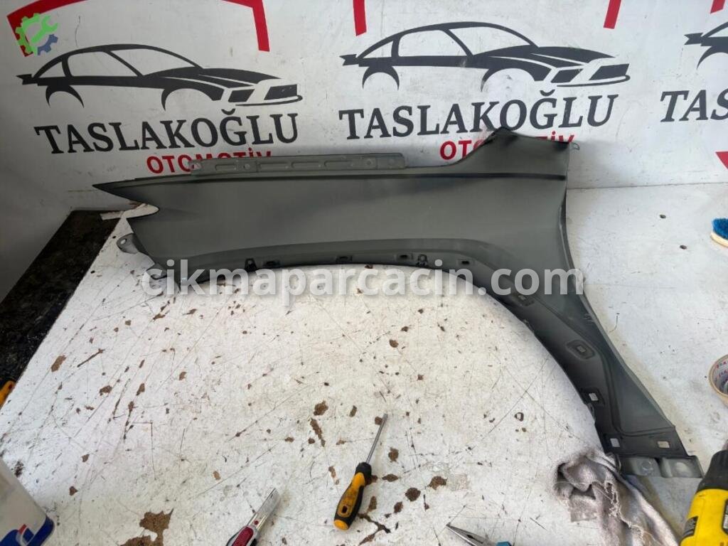 Hyundai Tucson Sağ Ön Çamurluk çıkma parça