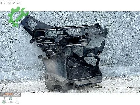 BMW X1 Tampon Braketi 51119881916 çıkma parça