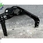 51648737292 8737292 BMW X1 U11 X2 U10 SAĞ FAR YUVA SACI