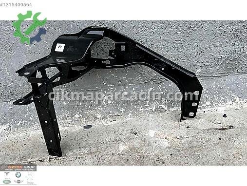 BMW X1 Sağ Ön Far 51648737292 çıkma parça
