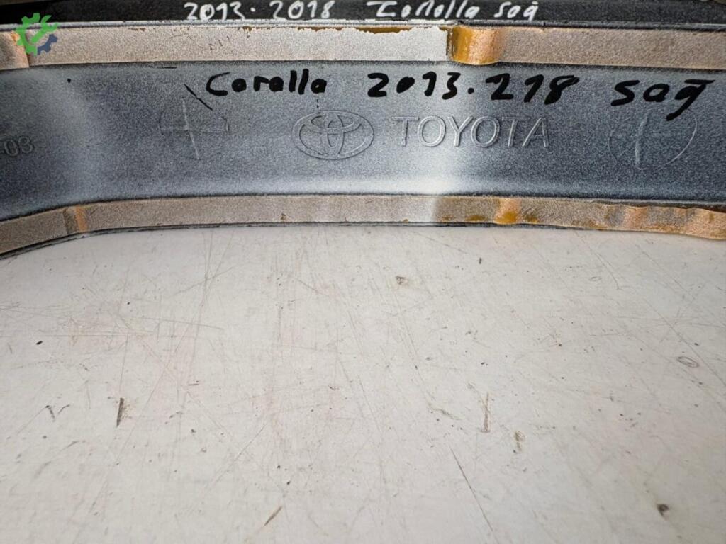 Toyota Corolla Tampon Bandı çıkma parça