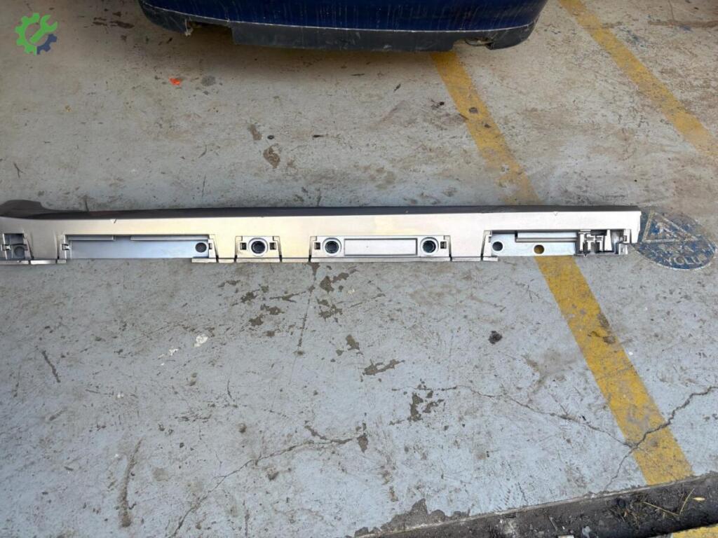 Toyota Corolla Sağ Marşpiyel çıkma parça