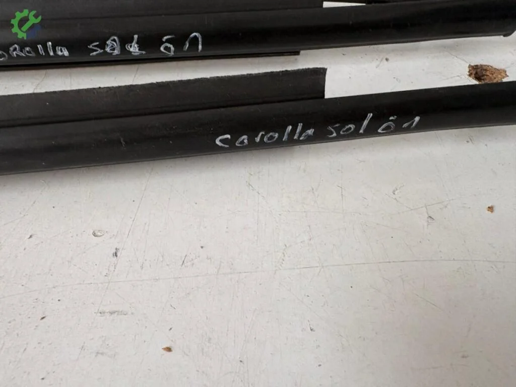 Toyota Corolla Cam Sıyırıcı çıkma parça