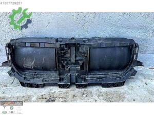 5A112F8 BMW X1 U11 ÖN PANJUR ARKA MASKESİ ORJİNAL