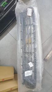 5G0853671 Volkswagen Golf 7 Ön Tampon Orta Izgara (2013/2017)