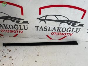 HYUNDAİ BAYON SOL ÖN KAPI ÇITASI