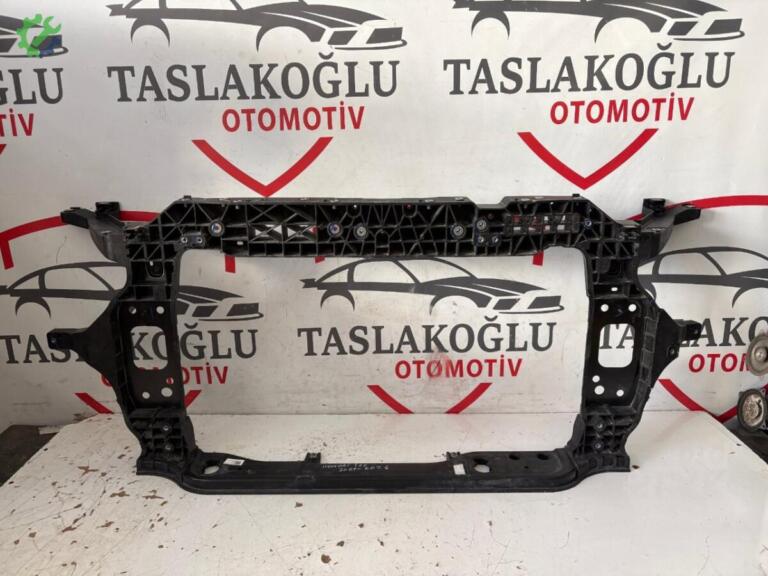 Hyundai i20 Ön Panel çıkma parça