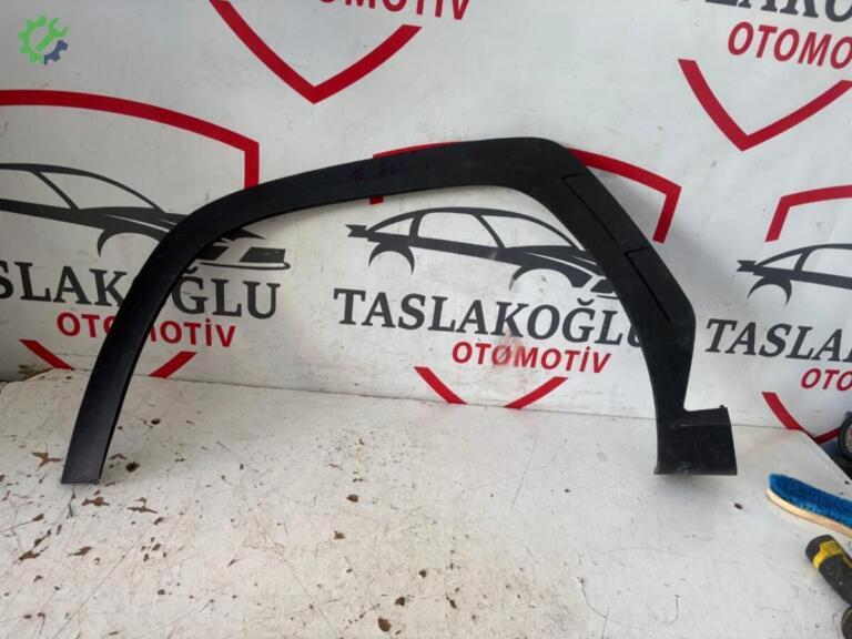 Hyundai Tucson Sol Ön Çamurluk çıkma parça