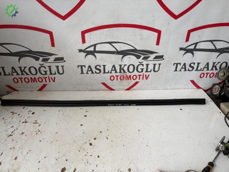 Peugeot Rifter Fitil çıkma parça