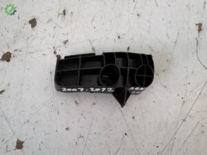 TOYOTA AURİS SOL ARKA TAMPON BRAKETİ