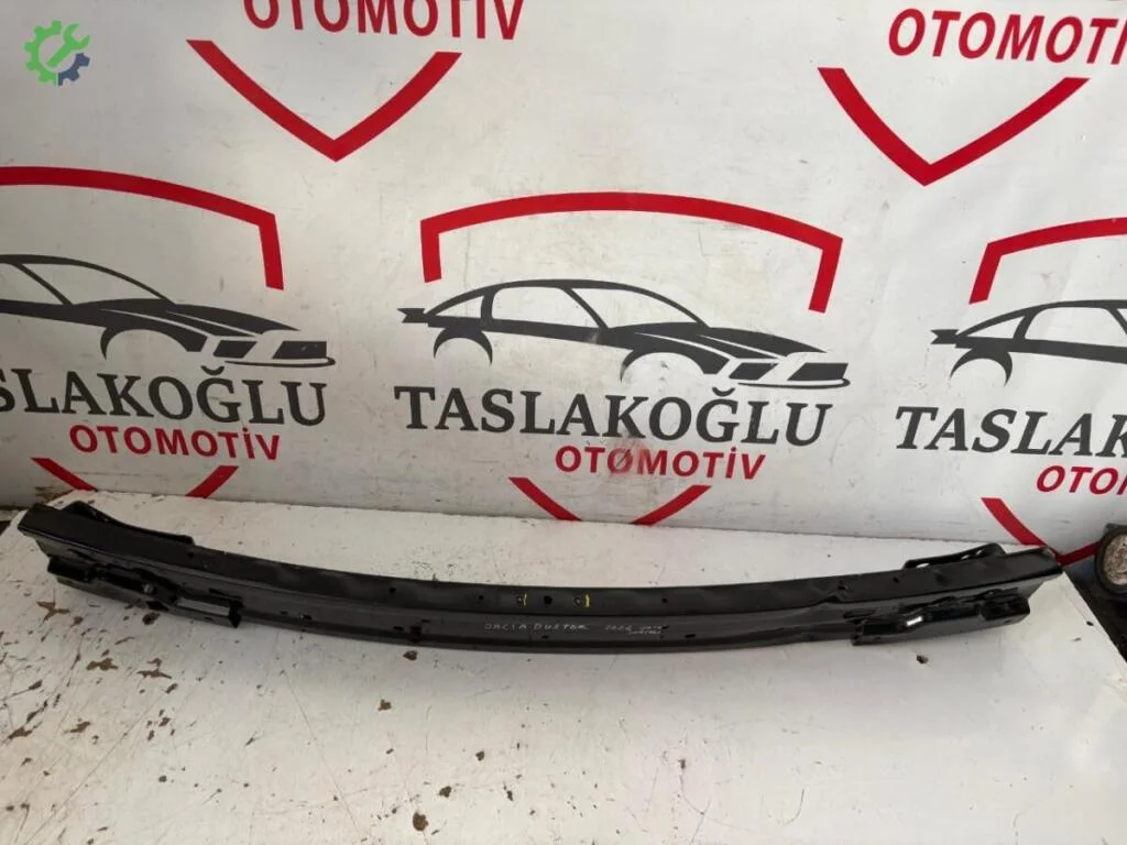 Dacia Duster Ön Tampon Demiri çıkma parça